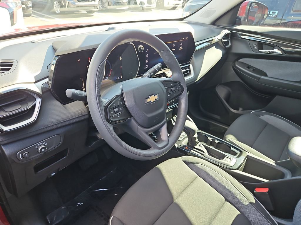 Used 2026 Chevrolet TrailBlazer LT image 15
