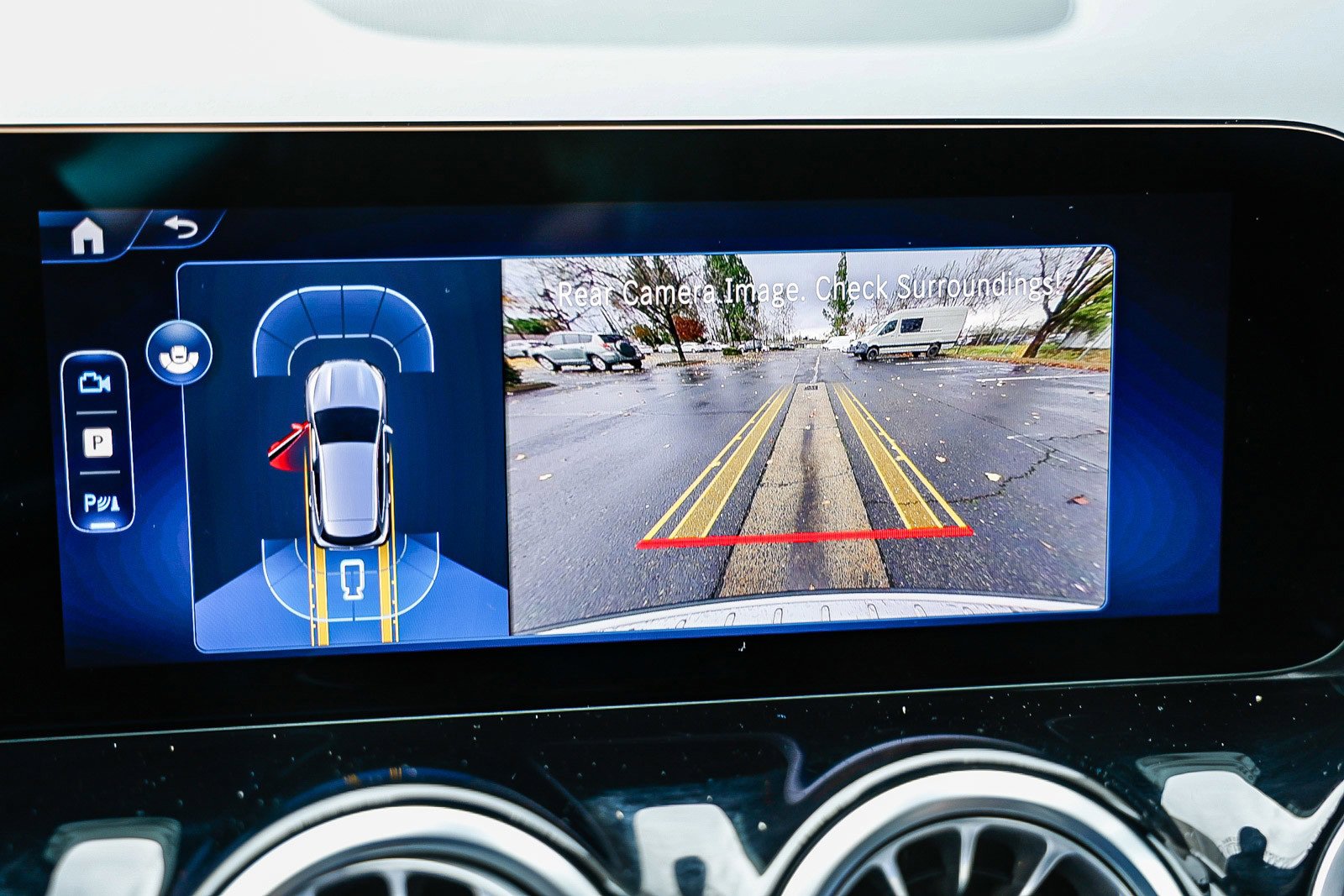 Used 2025 Mercedes-Benz GLA 250 4MATIC image 23