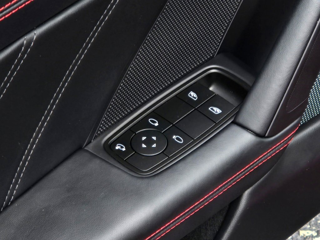 Used 2024 Porsche 911 Carrera 4 GTS image 18