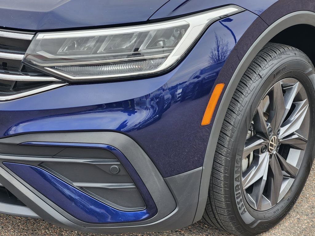 Used 2024 Volkswagen Tiguan SE image 8