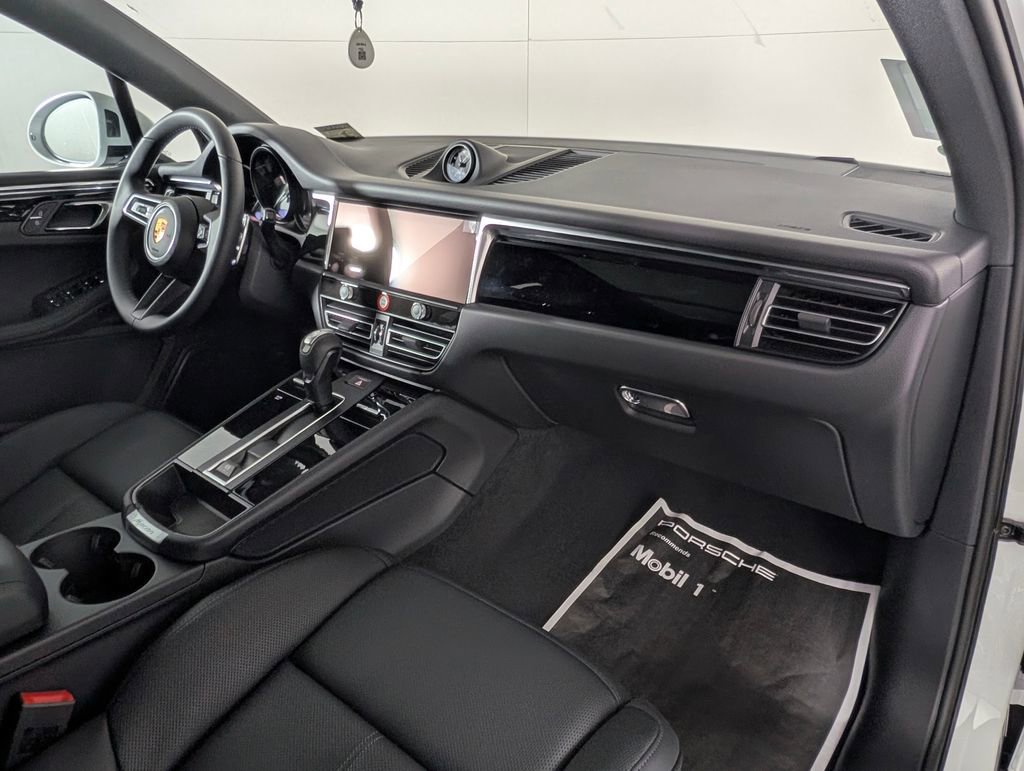 New 2026 Porsche Macan S image 19