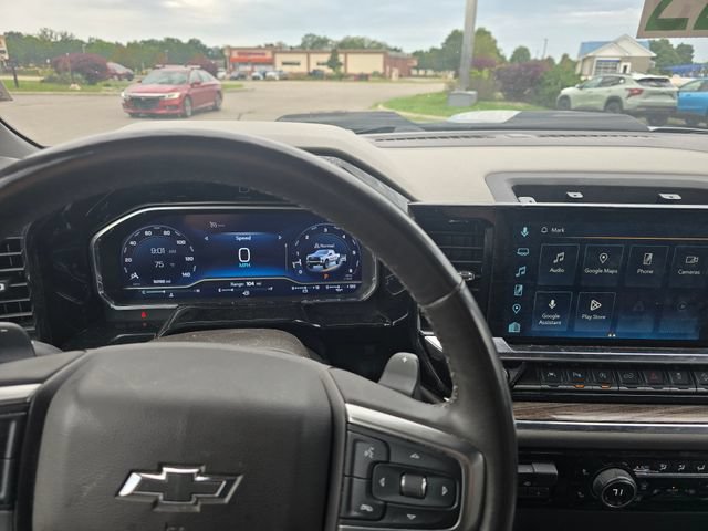 Used 2024 Chevrolet Silverado 1500 LT Trail Boss w/ LT Trail Boss Premium Package AWD/4WD image 10