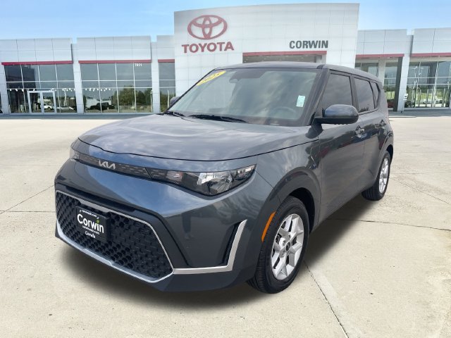 Used 2025 Kia Soul LX w/ LX Technology Package FWD image 7