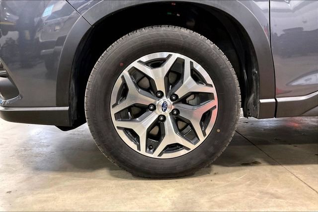 Used 2024 Subaru Forester Premium AWD/4WD image 9