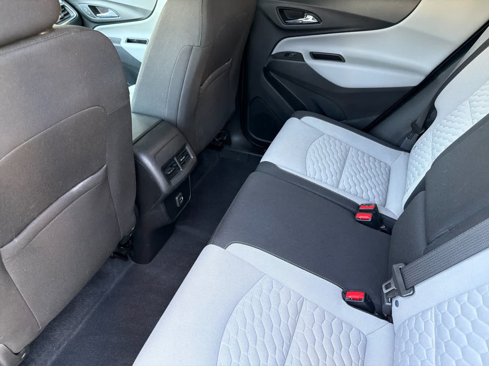 Used 2021 Chevrolet Equinox LT FWD image 4