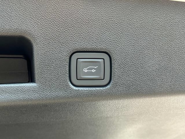 New 2026 GMC Acadia AT4 w/ Super Cruise Package AWD/4WD image 7