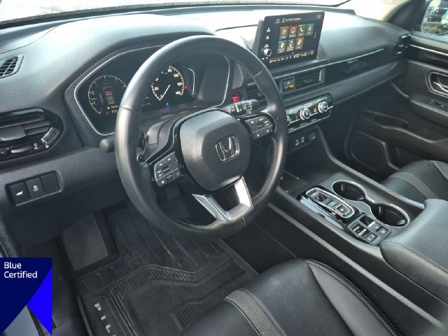 Used 2025 Honda Pilot Touring image 16