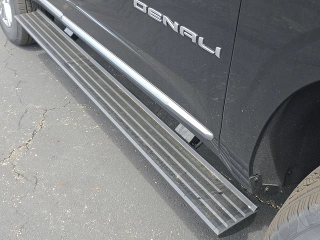 New 2026 GMC Yukon Denali w/ Sun & Power Step Package AWD/4WD image 19