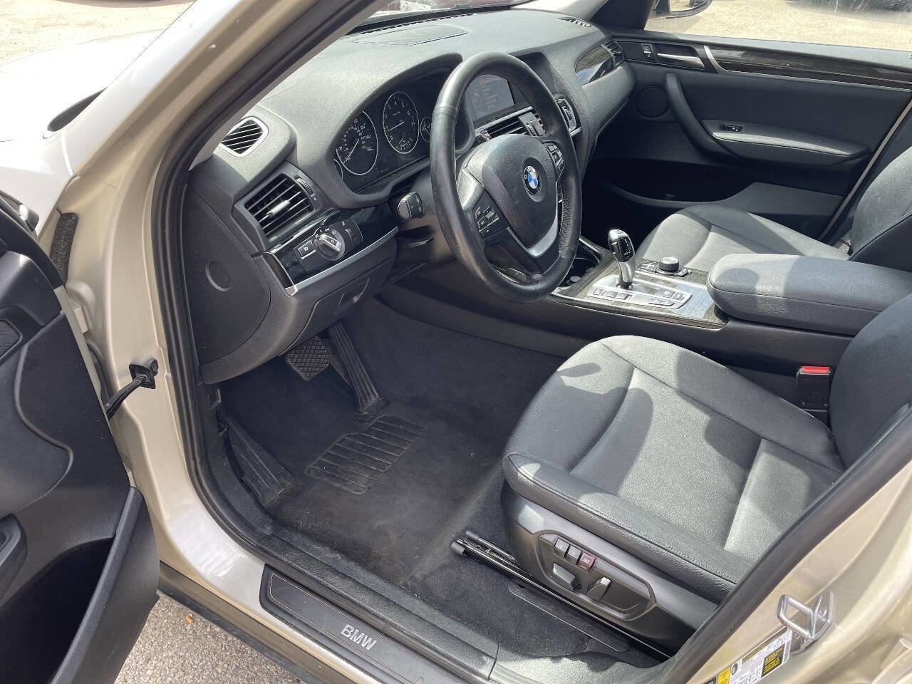Used 2017 BMW X3 xDrive28i AWD/4WD image 14
