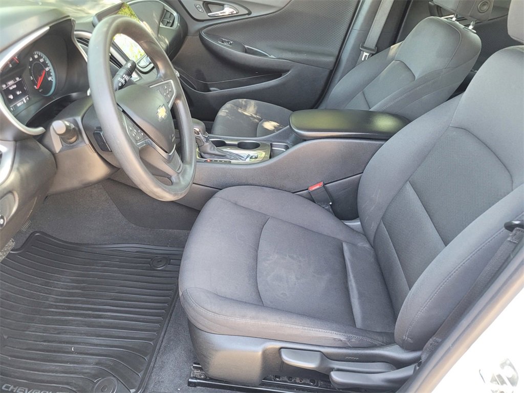 Used 2023 Chevrolet Malibu LS image 25