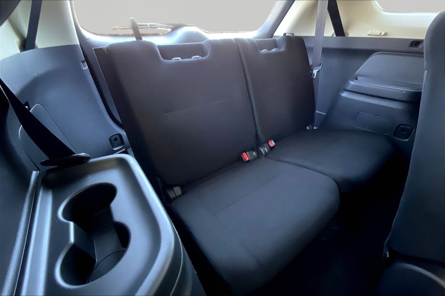 Used 2017 Mitsubishi Outlander SE image 24