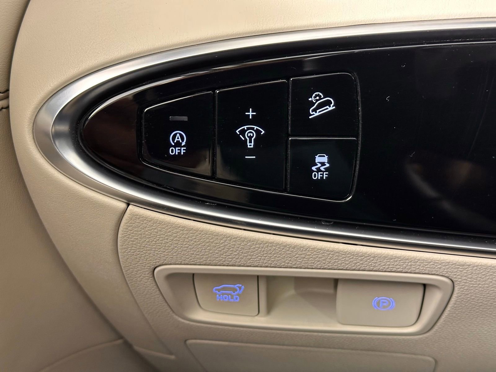 Used 2022 Genesis GV70 2.5T w/ Select Package image 39