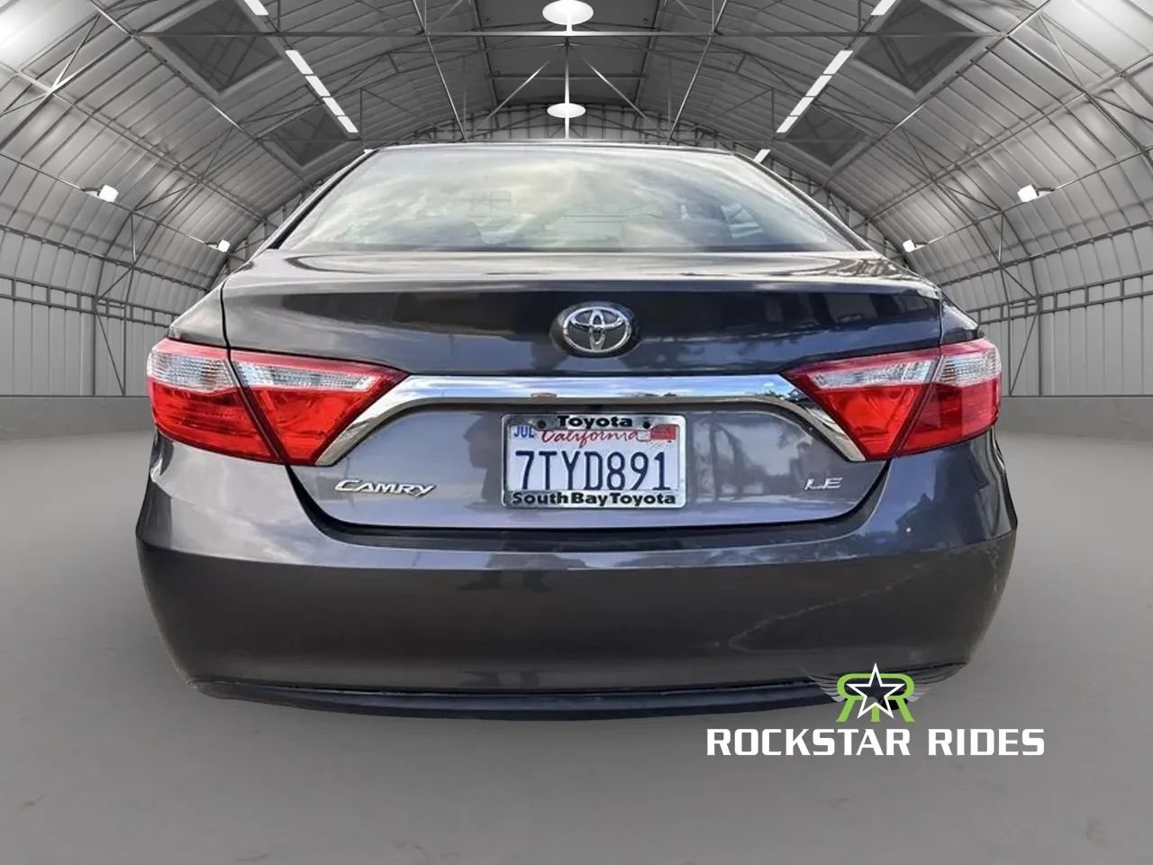 Used 2016 Toyota Camry LE FWD image 7