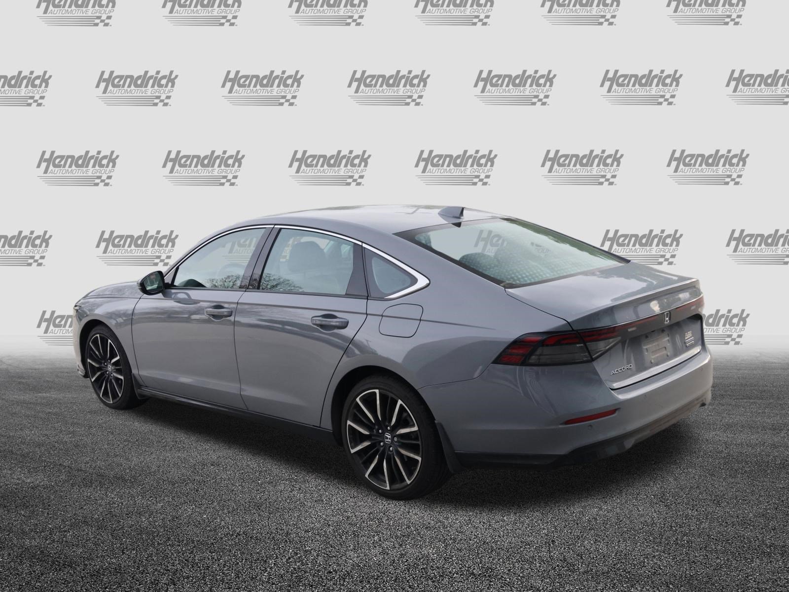 Used 2023 Honda Accord Touring image 7