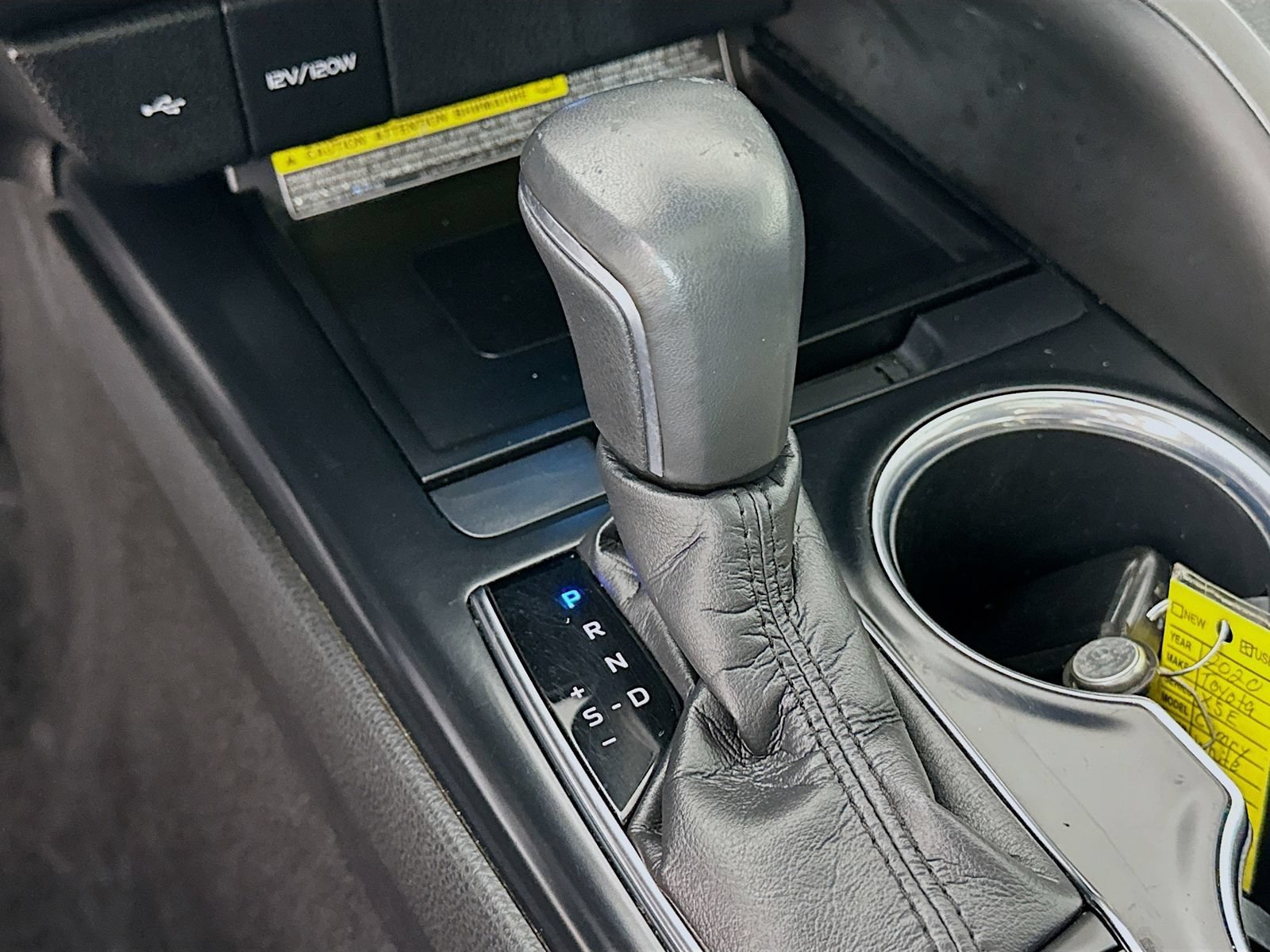 Used 2020 Toyota Camry XSE FWD image 26