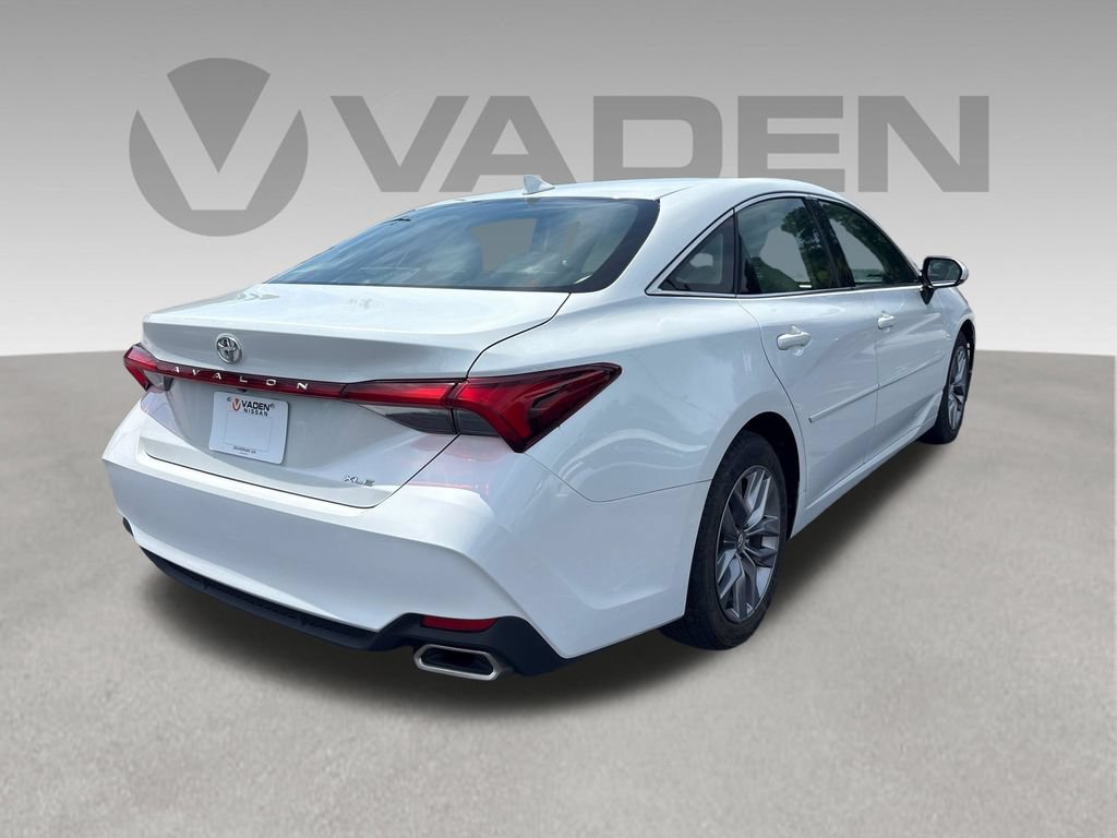 Used 2020 Toyota Avalon XLE w/ Moonroof Package FWD image 24