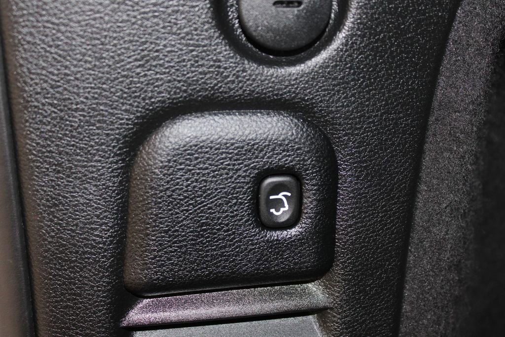 Used 2024 Dodge Durango GT image 31