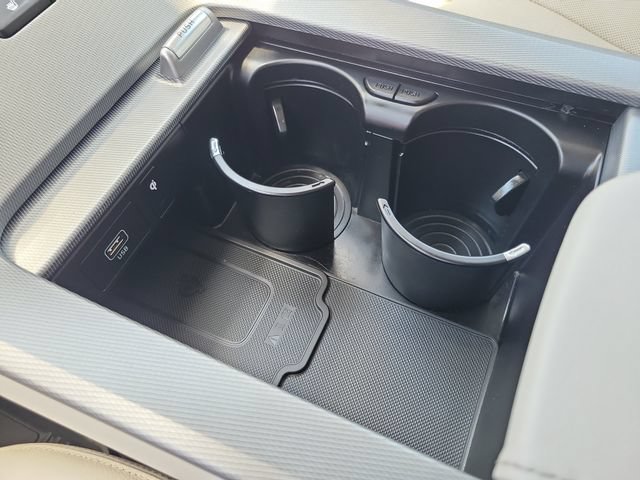 Used 2021 Hyundai Palisade SEL w/ Premium Package FWD image 17