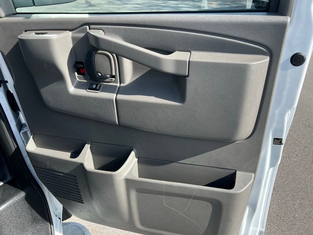 Used 2024 Chevrolet Express 2500 w/ Driver Convenience Package image 27