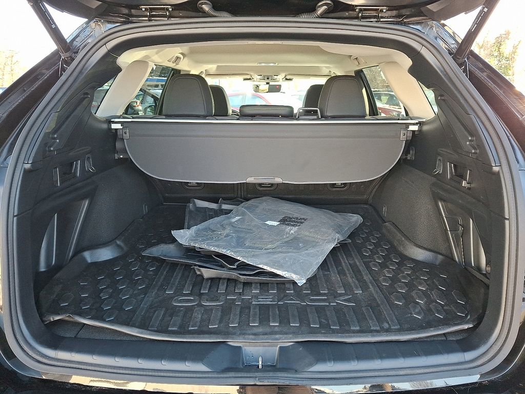 Used 2023 Subaru Outback Onyx Edition image 28