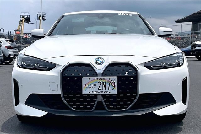 Used 2023 BMW i4 eDrive35 RWD image 3