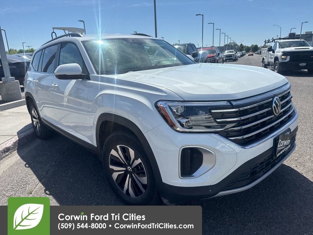 Used 2024 Volkswagen Atlas SE AWD/4WD image 12