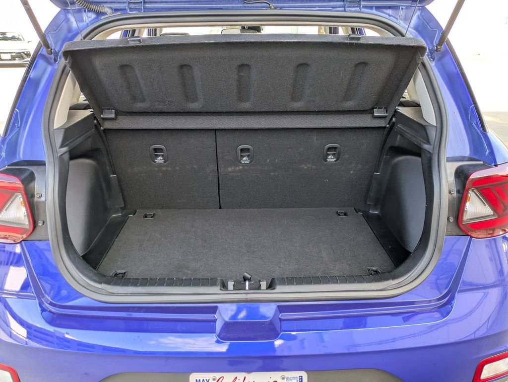 Used 2025 Hyundai Venue SEL image 26