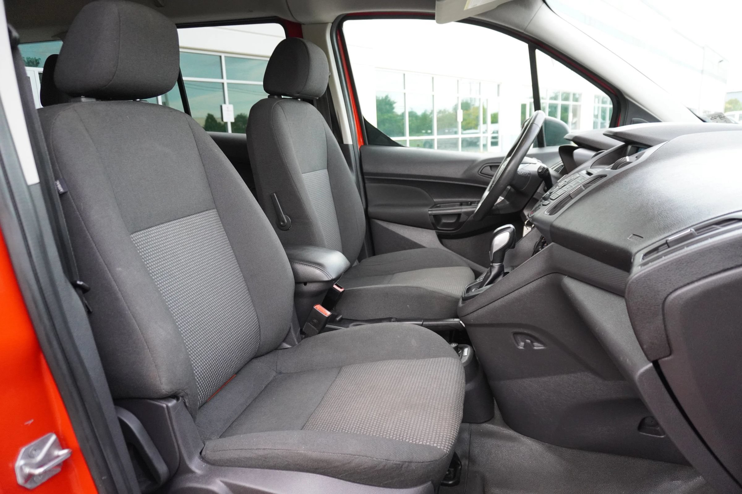 Used 2015 Ford Transit Connect XL FWD image 14