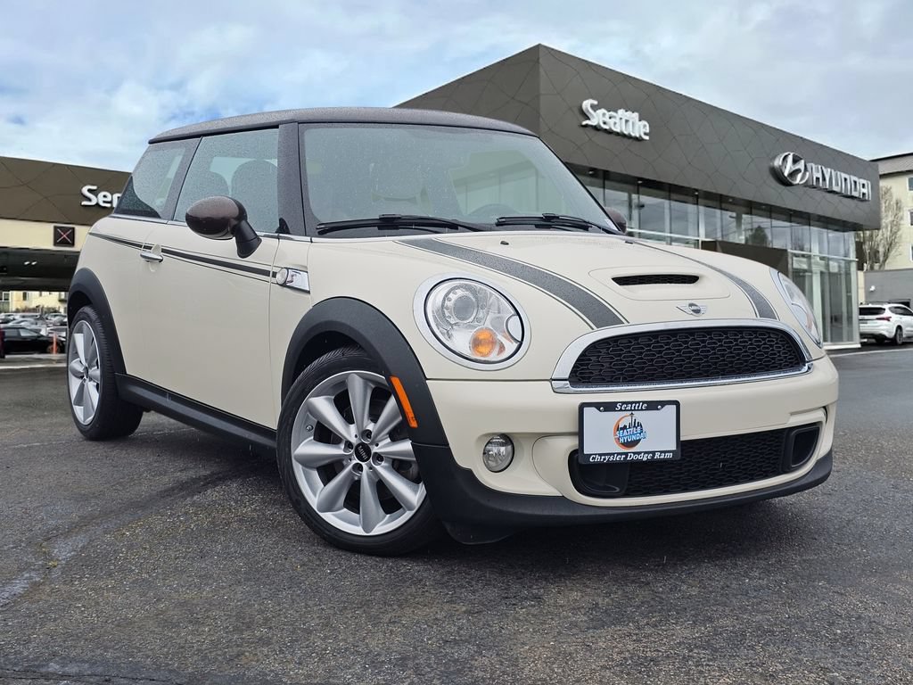 Used 2013 MINI Cooper S FWD image 1