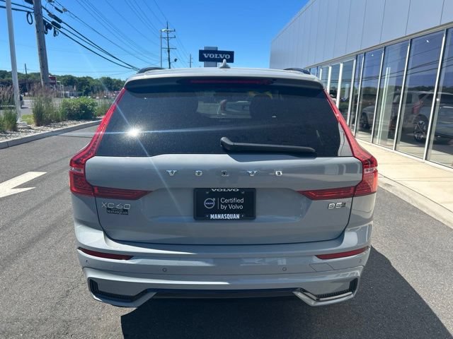 Certified 2025 Volvo XC60 B5 Plus AWD/4WD image 4