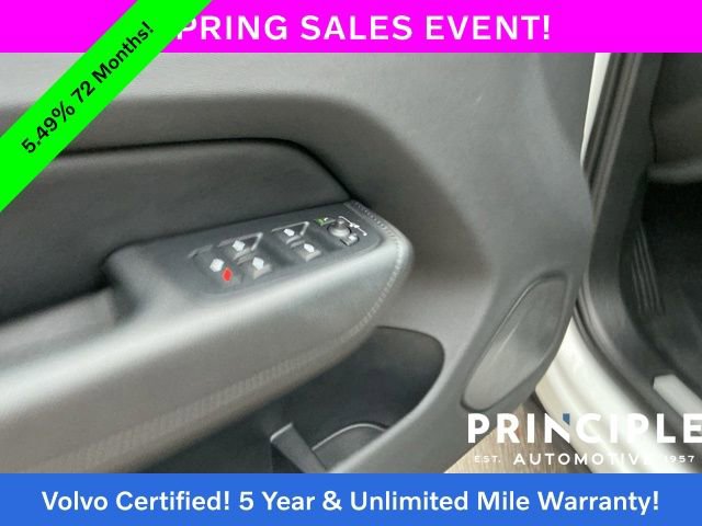 Certified 2025 Volvo XC60 B5 Core image 27