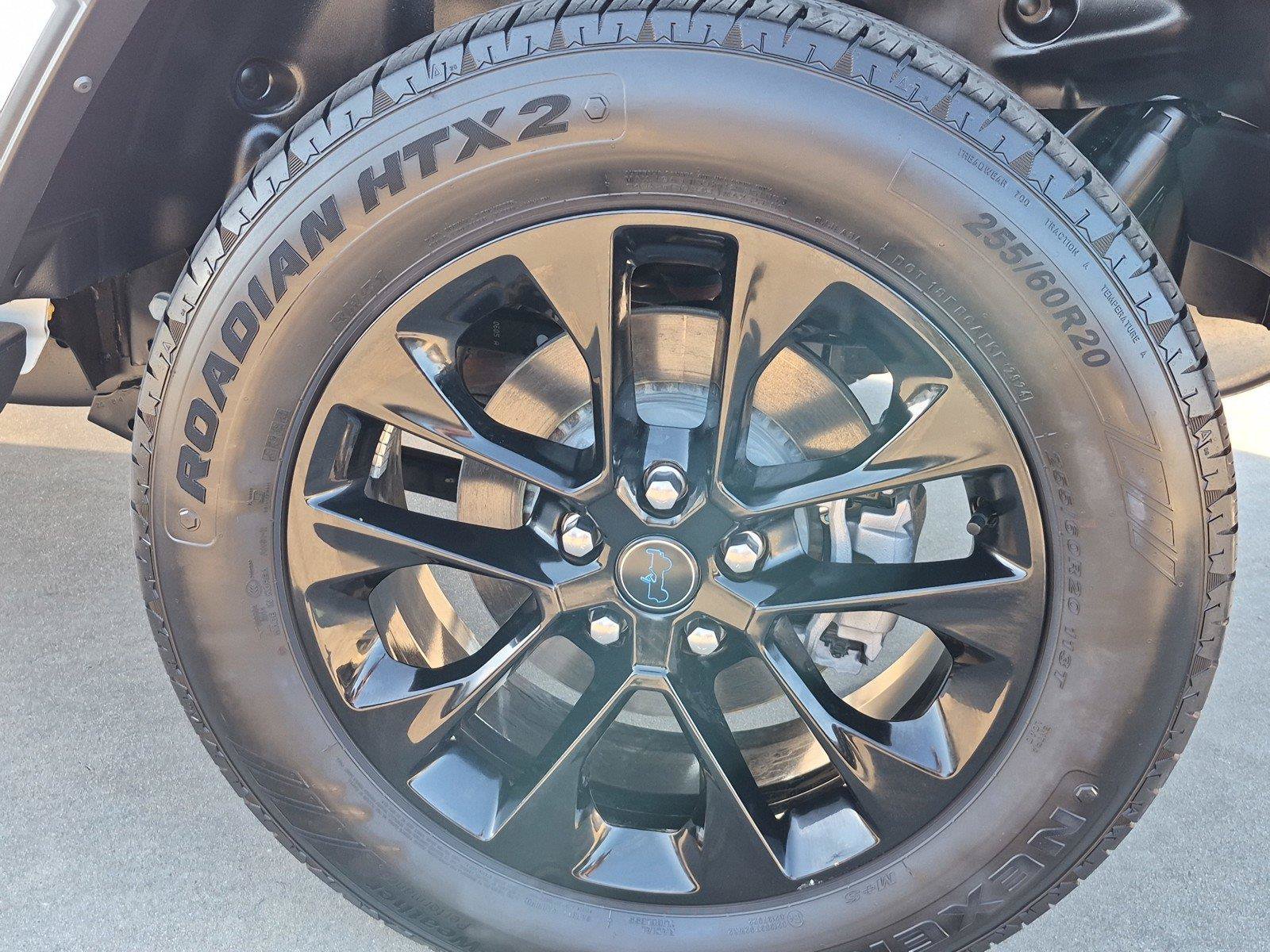 Certified 2025 Jeep Wrangler Unlimited Sahara AWD/4WD image 16