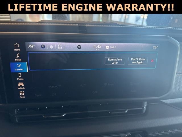 Used 2025 Jeep Wrangler Unlimited Rubicon AWD/4WD image 17