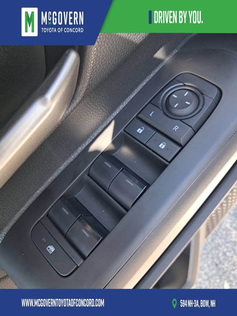 Used 2025 Toyota Tacoma TRD Off-Road AWD/4WD image 11