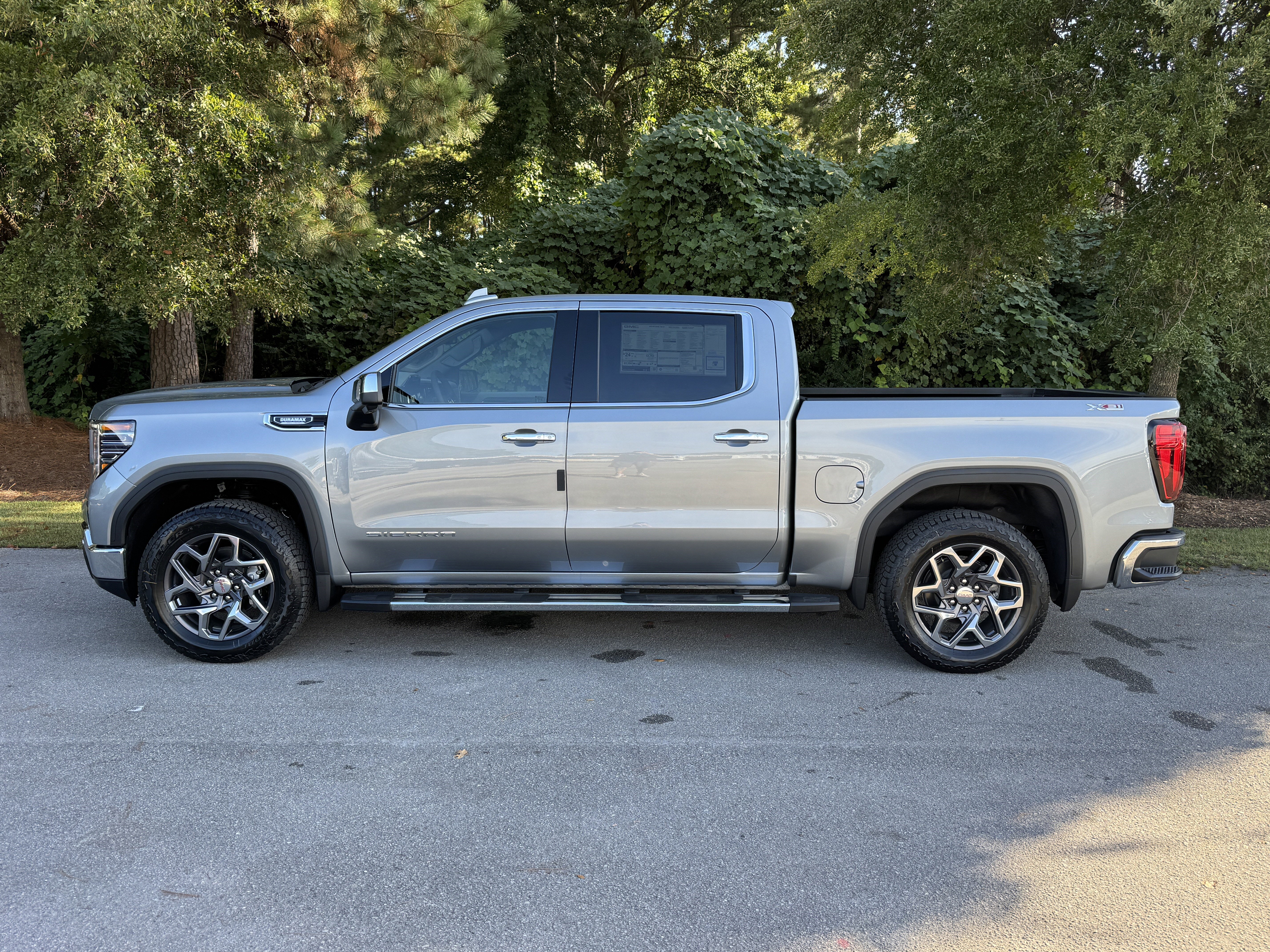 New 2026 GMC Sierra 1500 SLT w/ SLT Premium Plus Package image 14