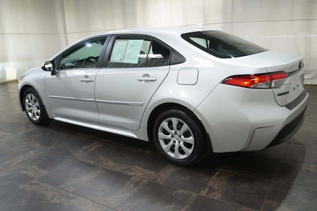 Used 2023 Toyota Corolla LE FWD image 7