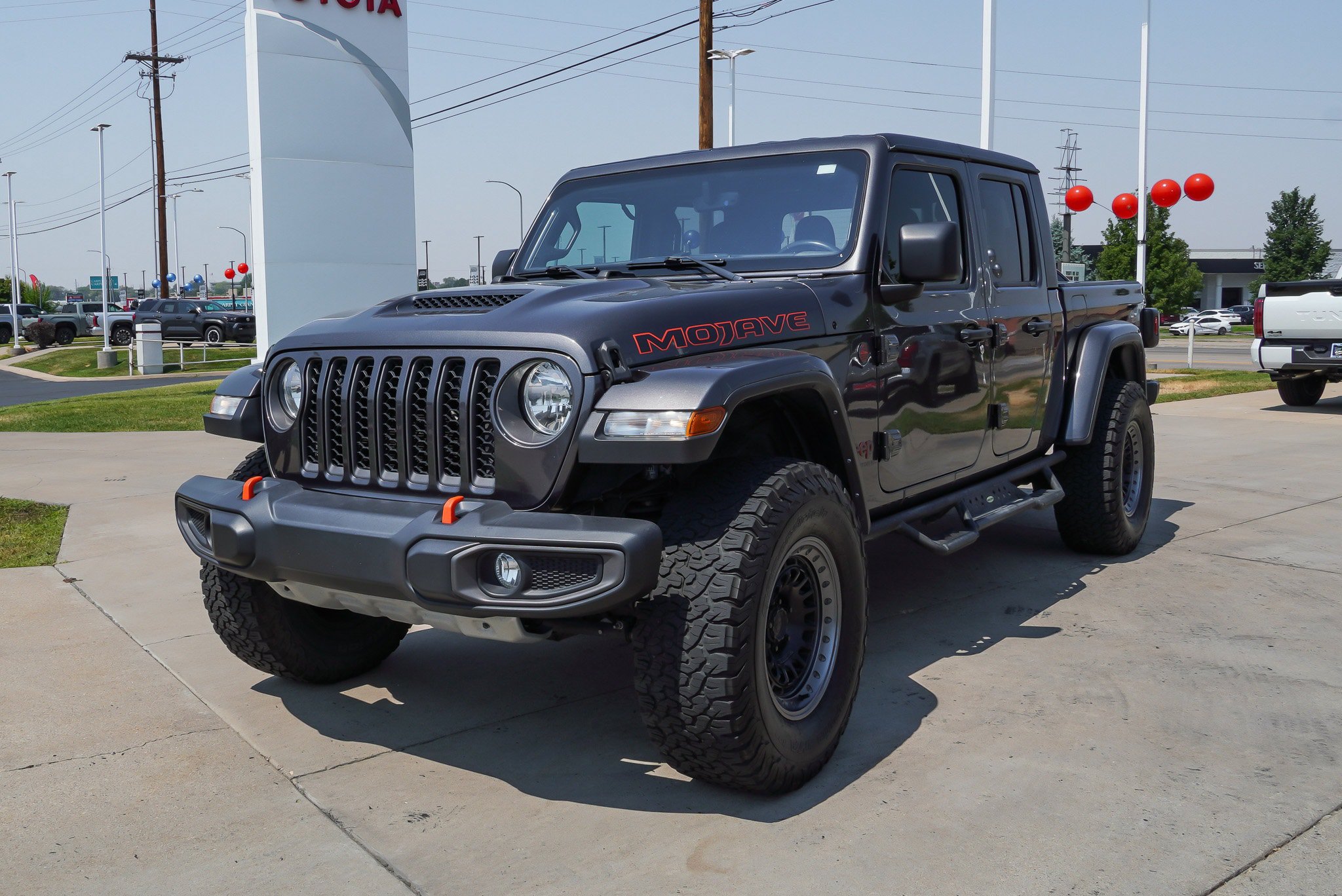 Used 2023 Jeep Gladiator Mojave w/ Trailer Tow Package AWD/4WD image 4