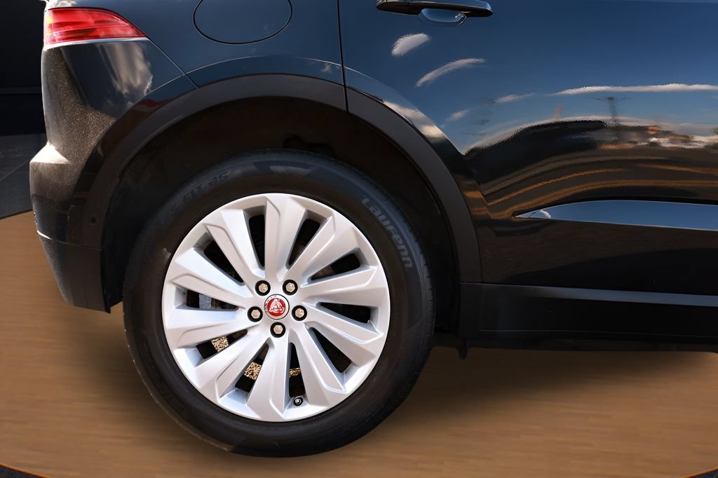Used 2019 Jaguar E-PACE SE AWD/4WD image 13