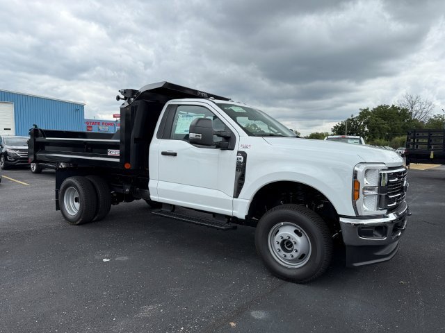 New 2025 Ford F350 XL w/ XL Chrome Package AWD/4WD image 1