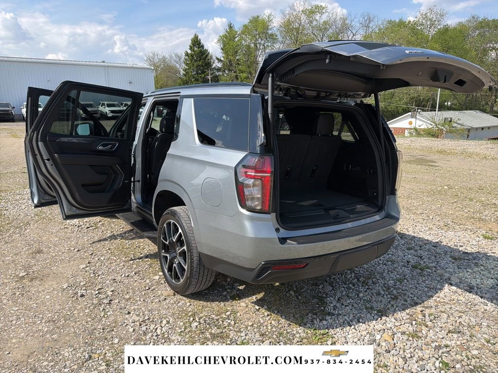 Used 2024 Chevrolet Tahoe RST w/ Luxury Package AWD/4WD image 29