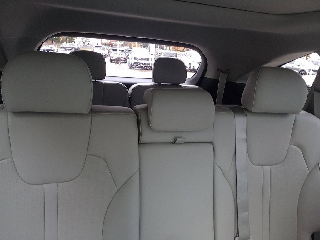New 2026 Kia Sorento S w/ S Panoramic Sunroof Package FWD image 8