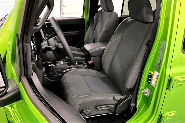 Used 2025 Jeep Wrangler Sport S image 20