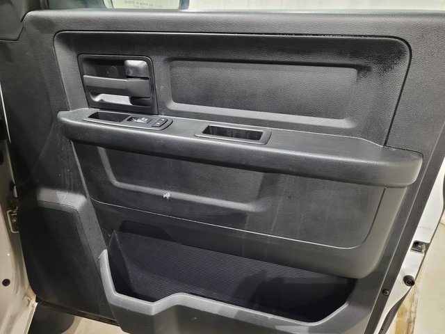 Used 2018 RAM 1500 Express w/ Express Value Package image 44