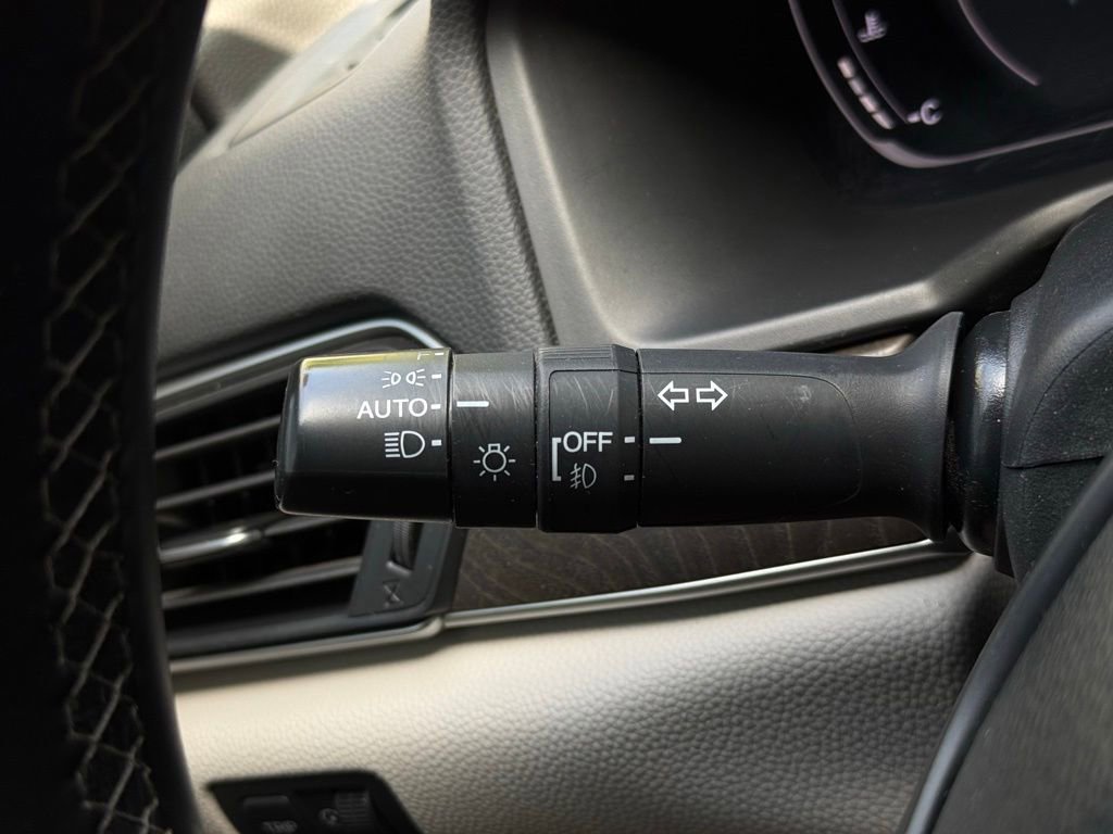 Used 2018 Honda Accord EX-L image 23