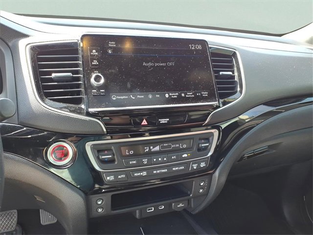 Used 2024 Honda Ridgeline Black Edition image 11