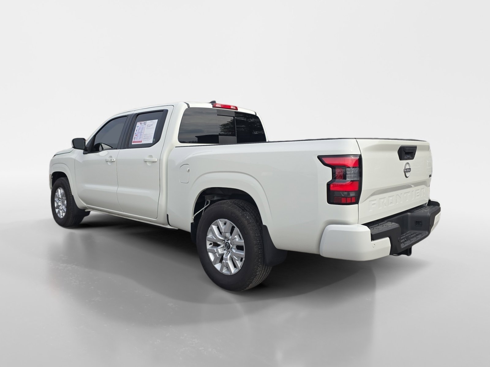 Certified 2024 Nissan Frontier SV w/ Technology Package image 3