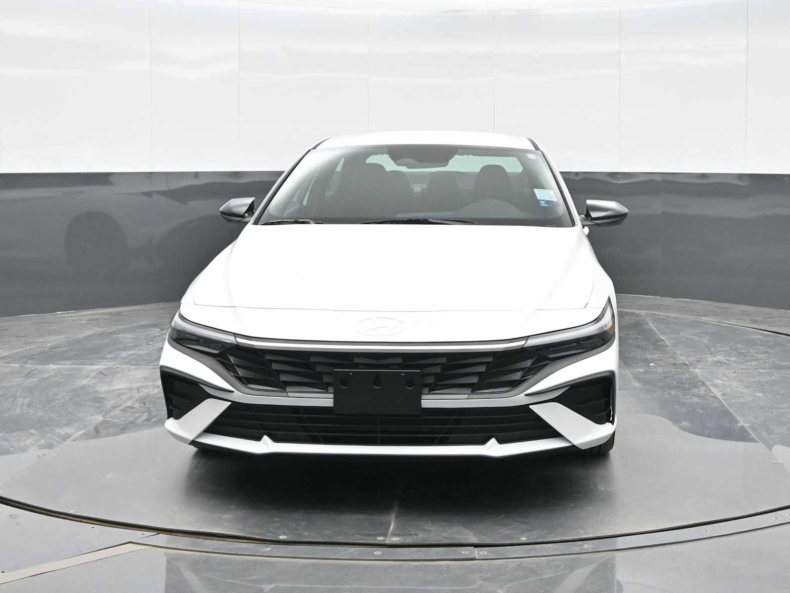 New 2026 Hyundai Elantra Sport w/ Cargo Package image 3