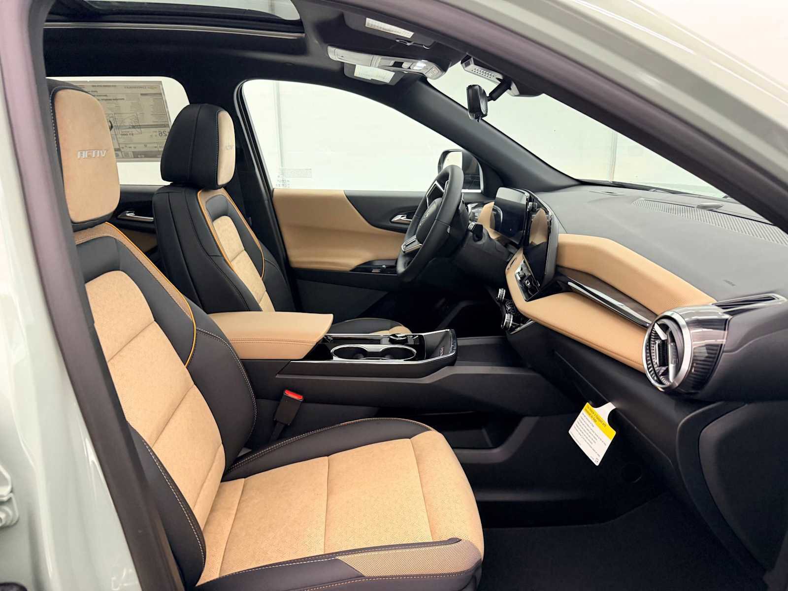 New 2026 Chevrolet Equinox ACTIV w/ Convenience Package III image 24