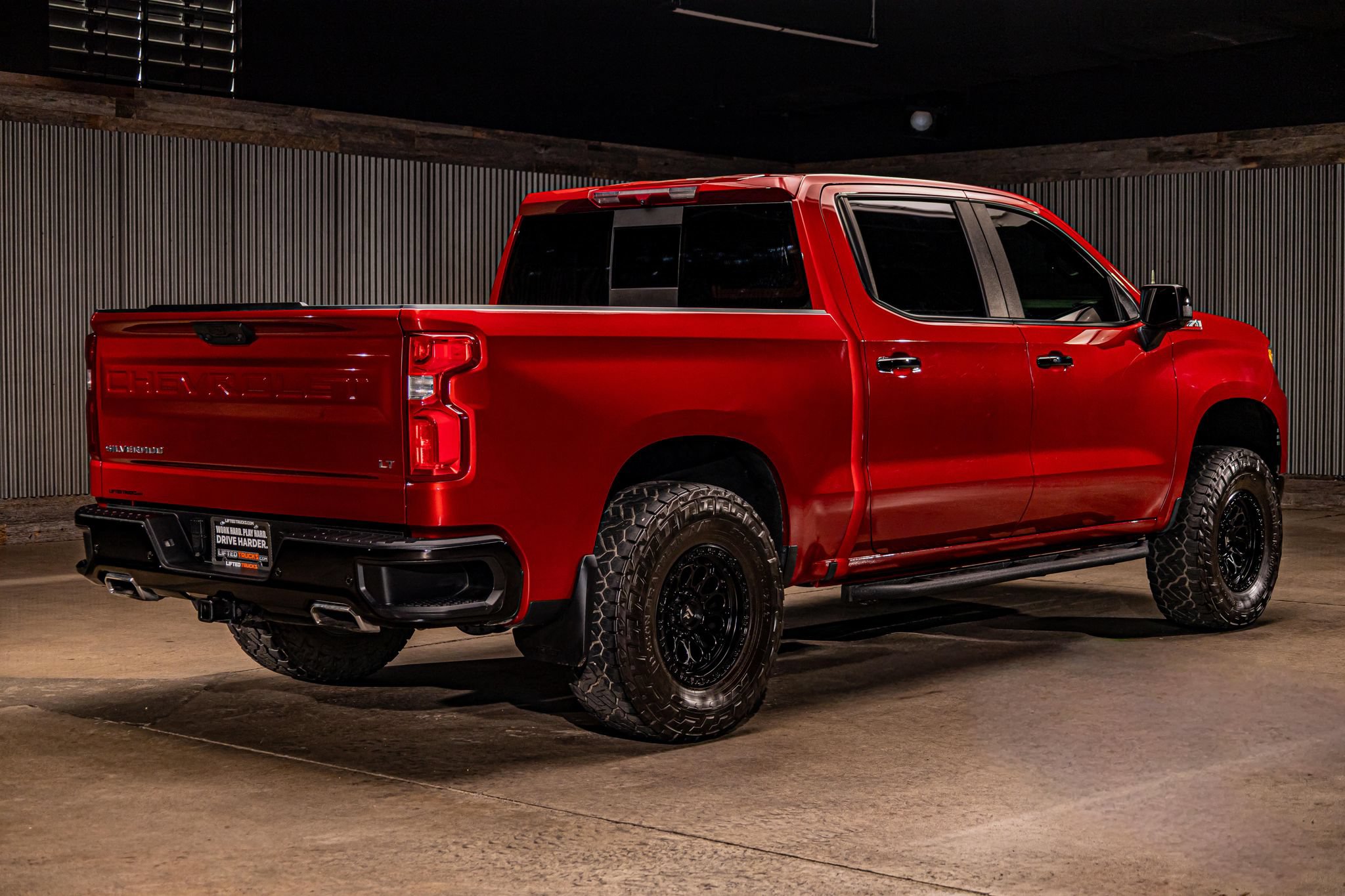 Used 2024 Chevrolet Silverado 1500 LT Trail Boss w/ LT Trail Boss Premium Package AWD/4WD image 9