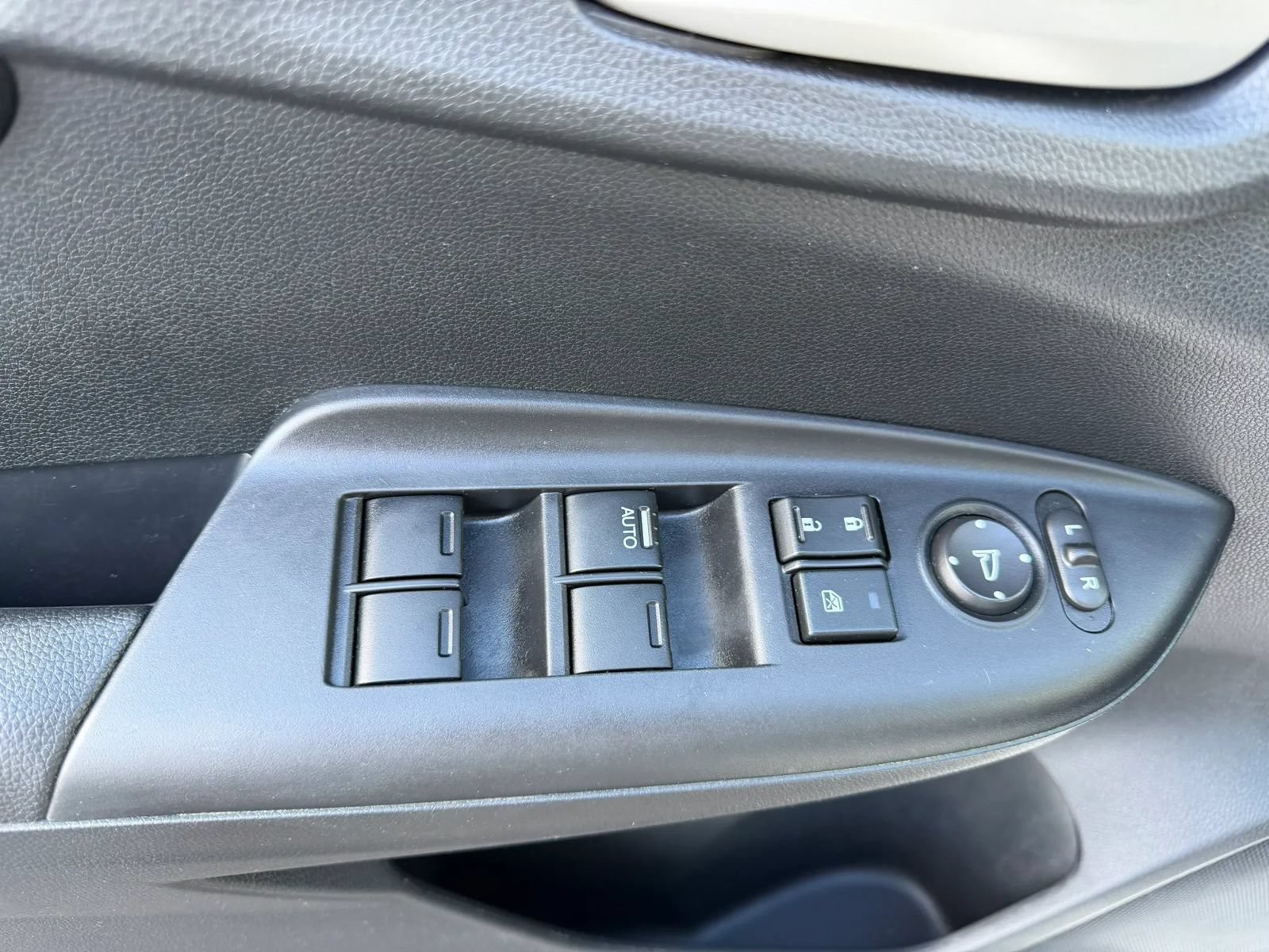 Used 2015 Honda Fit LX image 8